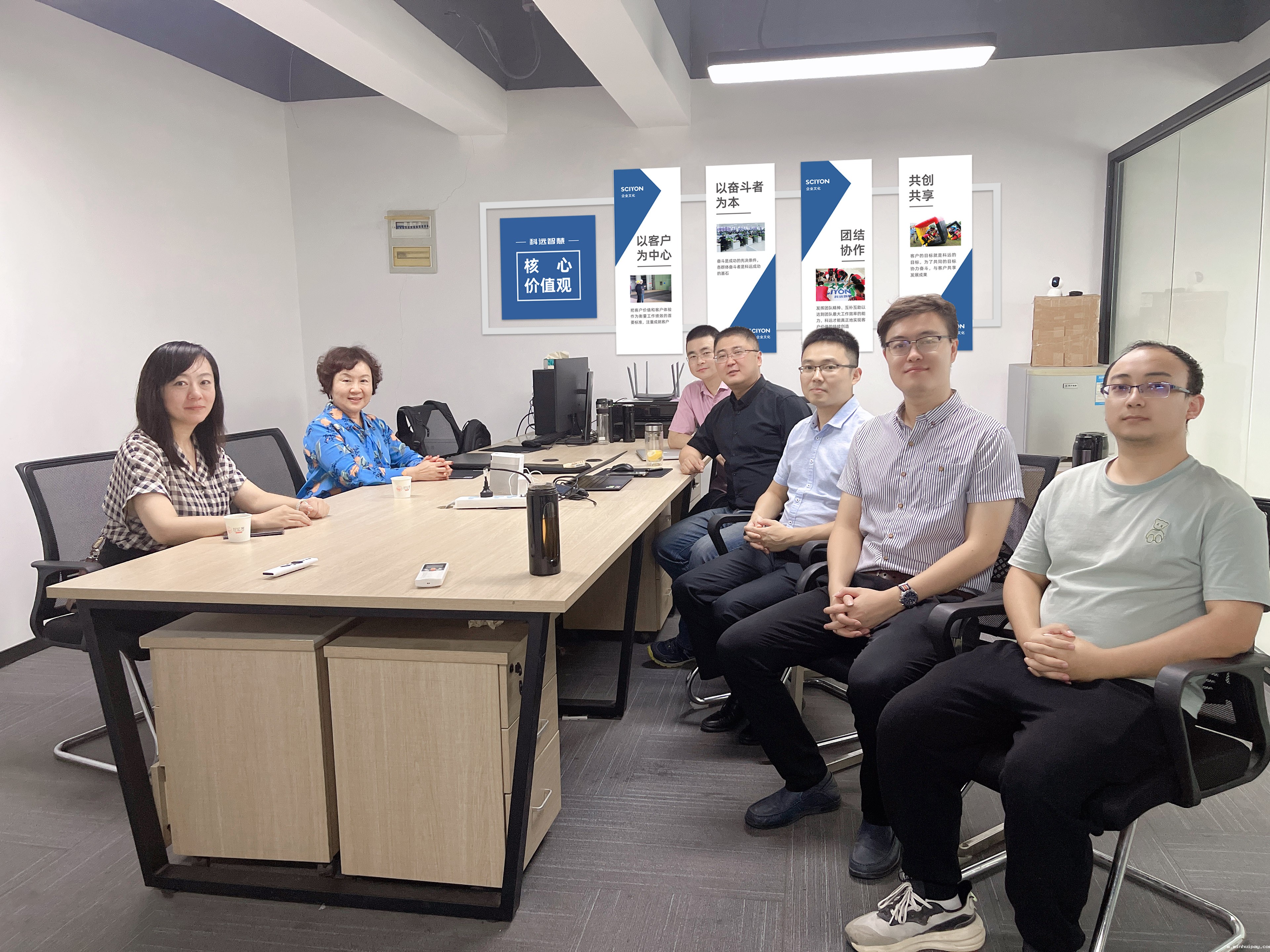 16361013542691741huL.jpg 16361013542691741huL.jpg